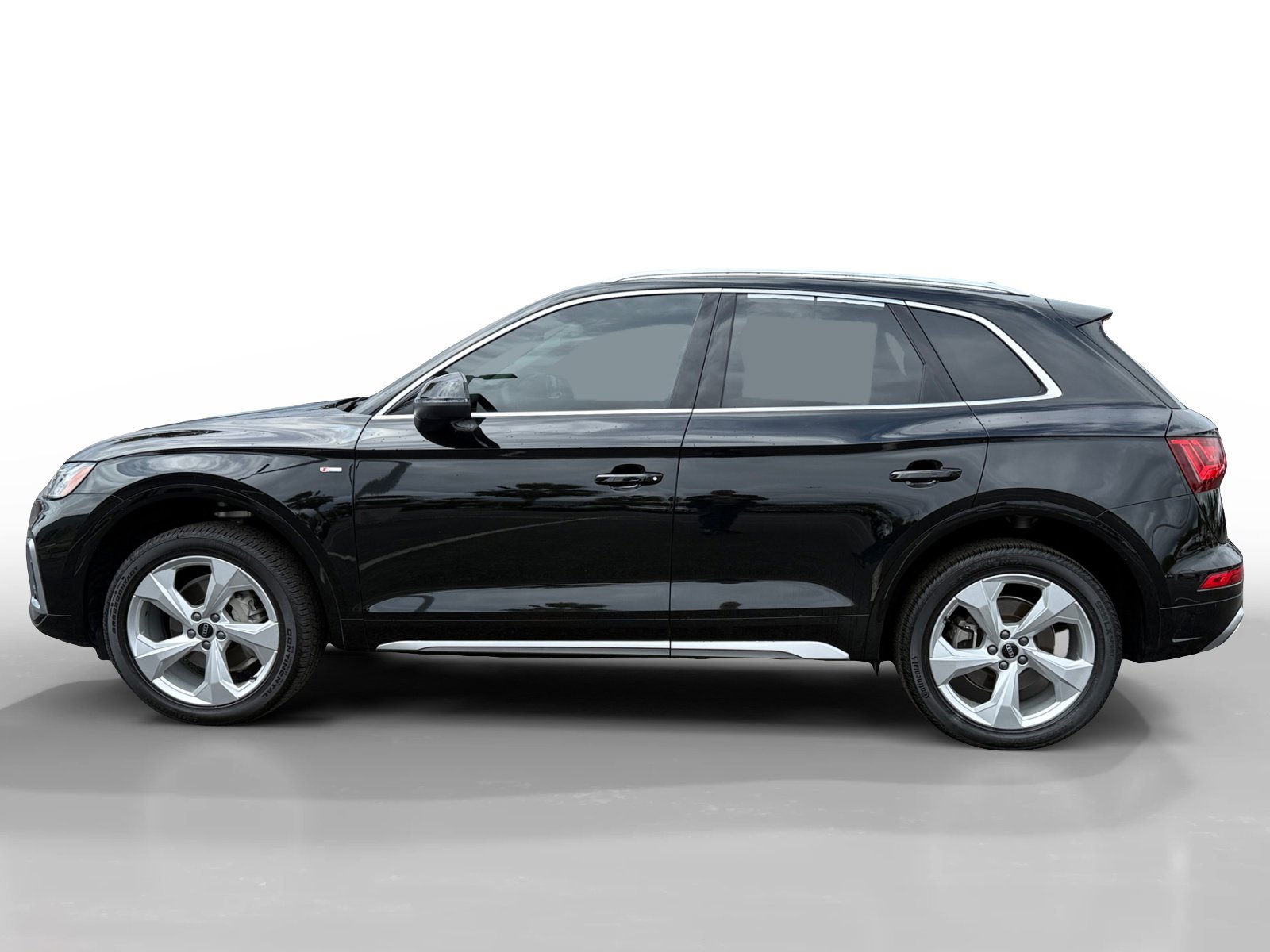 Used 2023 Black Metallic Audi 45 S line Premium image 2