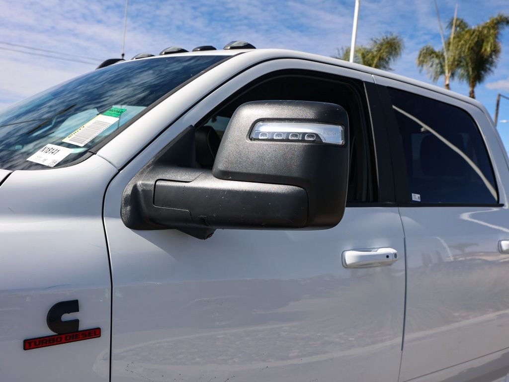 New 2026 Bright White Clear-Coat Exterior Paint RAM Limited image 11