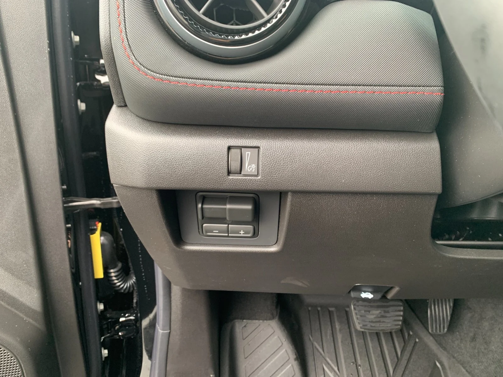 2026 Chevrolet Colorado Z71 - Photo 30
