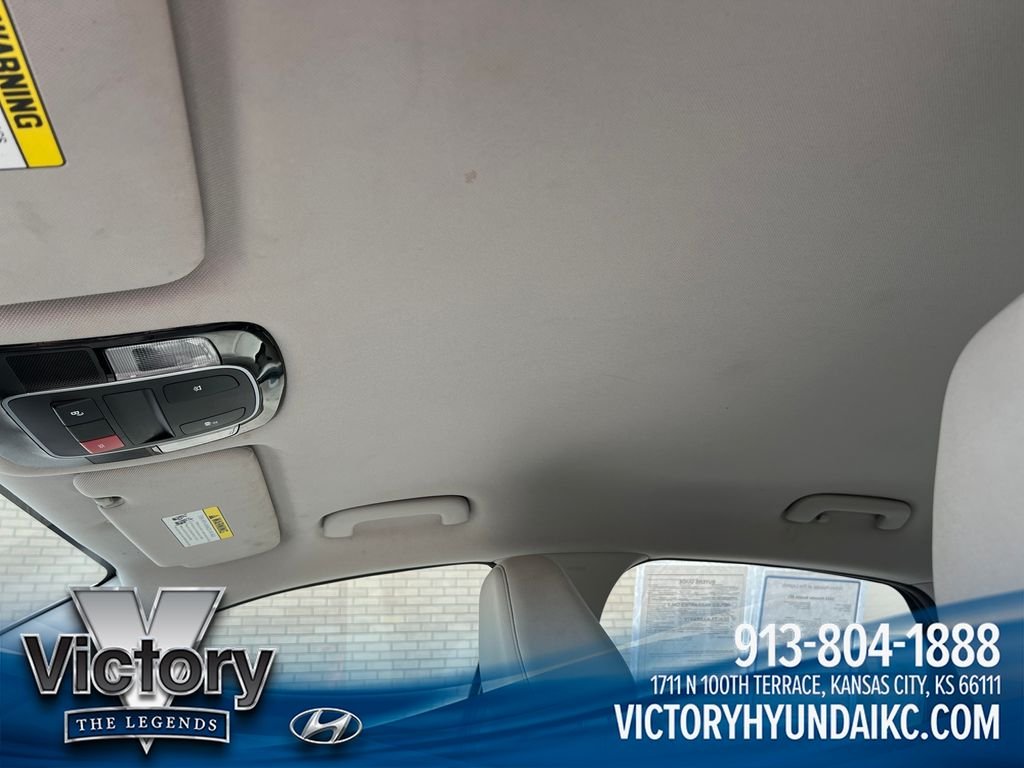 Used 2025 Gray Hyundai SEL image 21