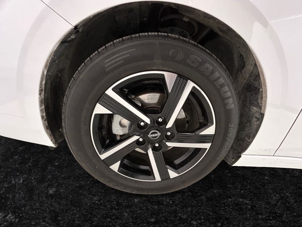 Used 2024 White Nissan SV image 27