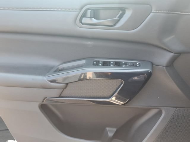 Used 2024  Nissan SV image 14