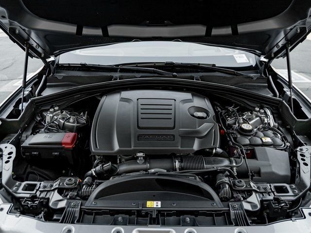 New 2026 Eiger Grey JAGUAR P250 R-DYNAMIC S image 31