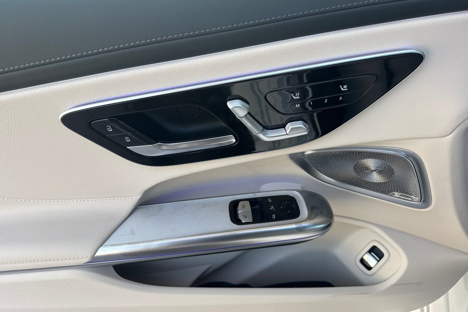 New 2027 Polar White Mercedes-Benz CLE 300 image 22