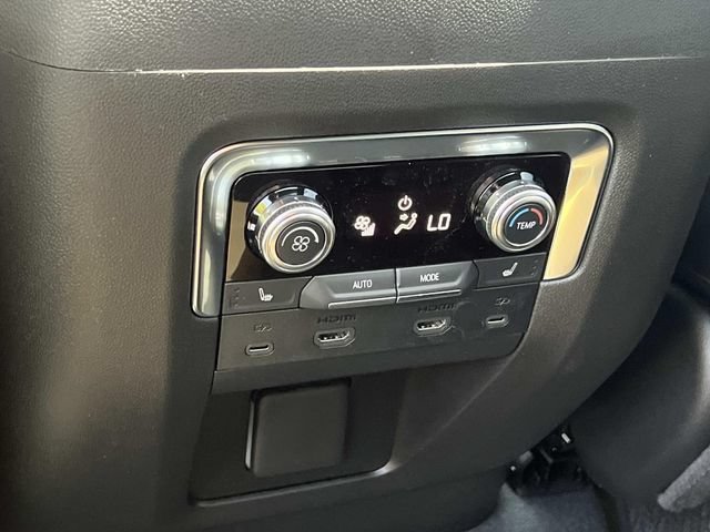 2026 GMC Yukon Denali - Photo 16