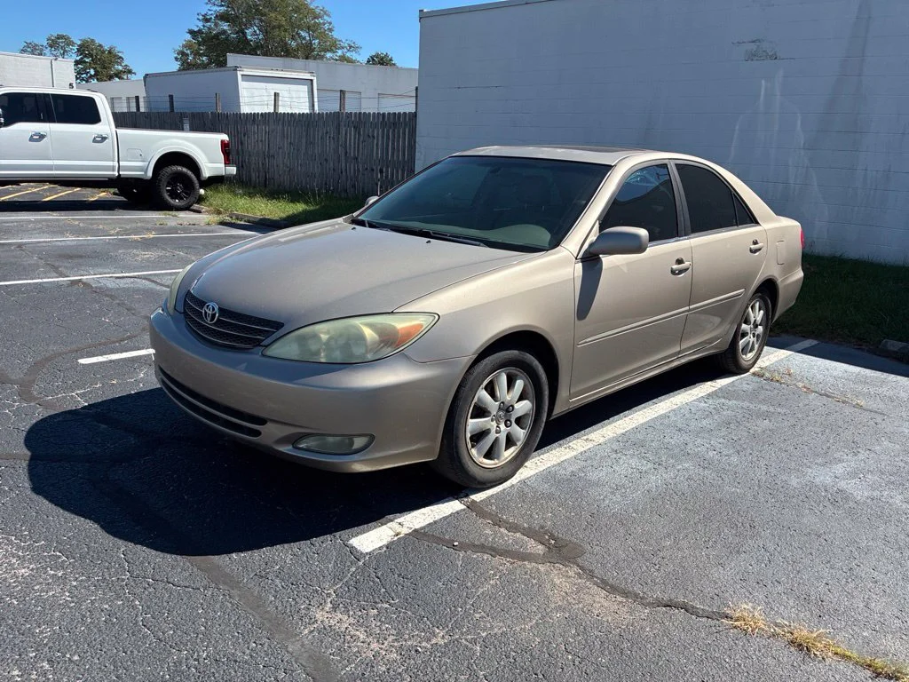 2004 Toyota Camry LE