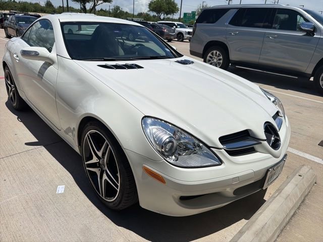 Used 2008 Arctic White Mercedes-Benz SLK 280 image 2