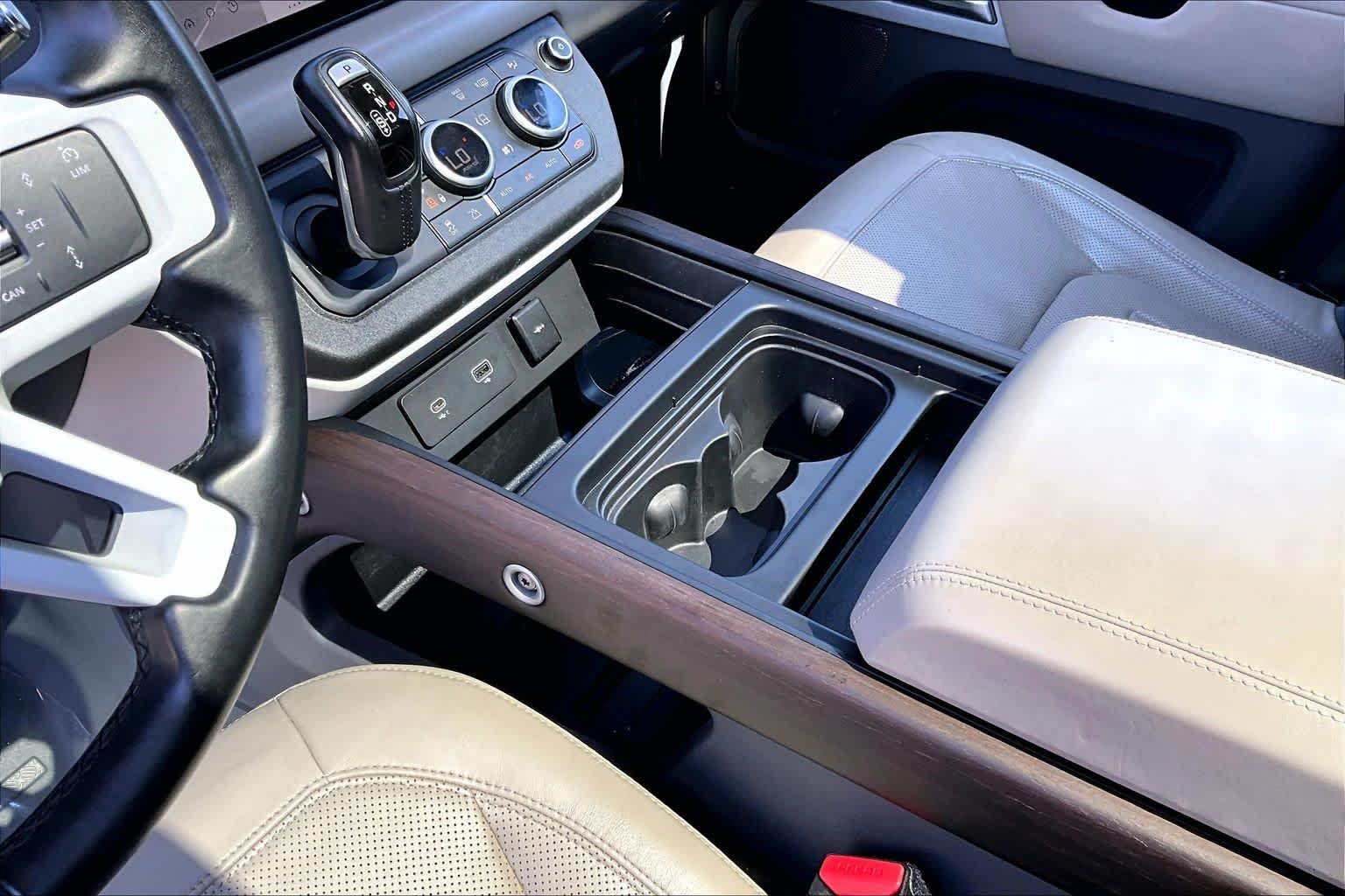 Used 2020 Gondwana Stone Metallic Land Rover HSE image 17