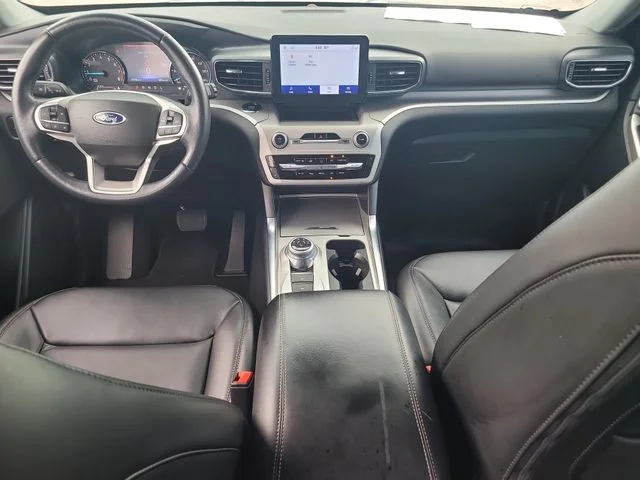 Used 2023 Silver Ford XLT image 16