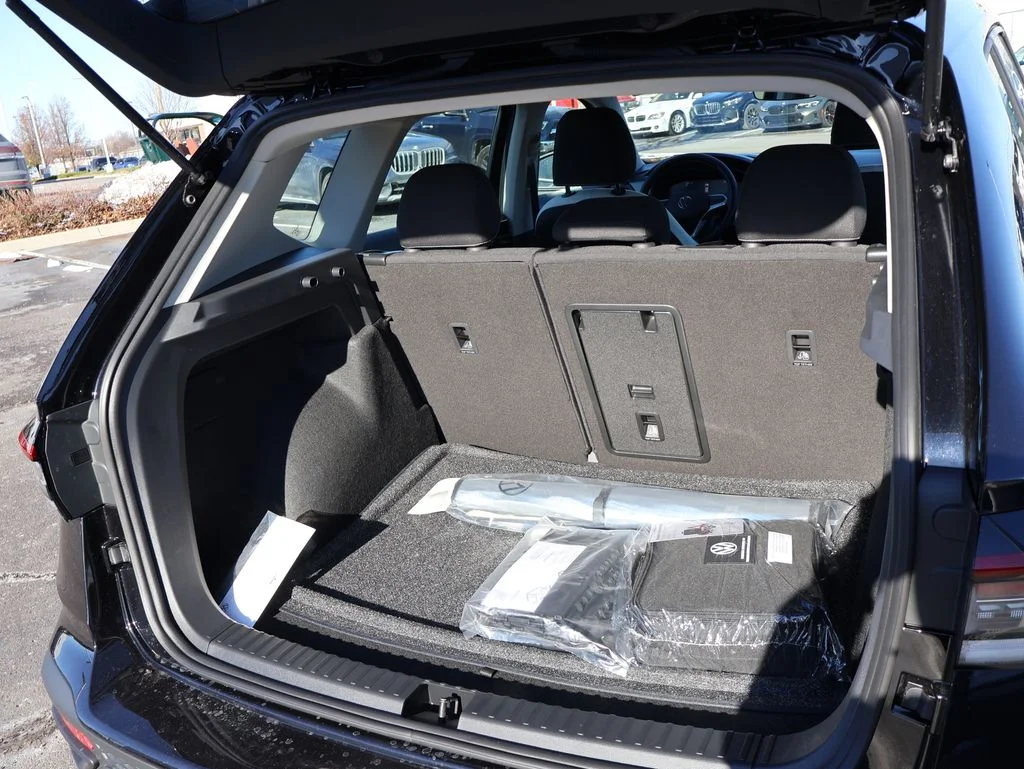 New 2026 Black Volkswagen 1.5T S image 18