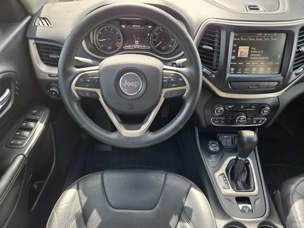 Used 2014 Black Jeep Limited image 18