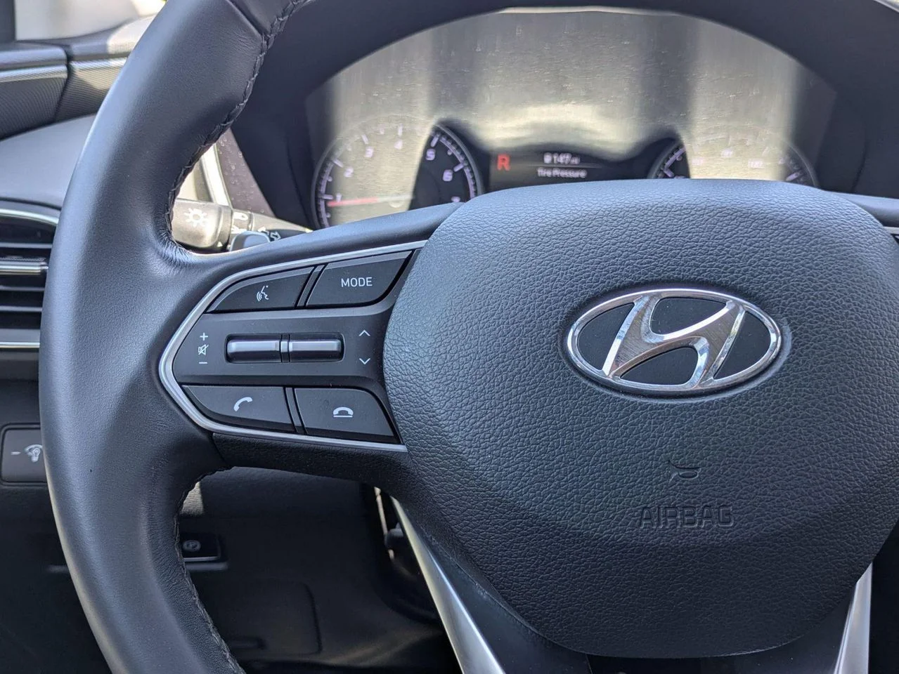 Used 2023 Twilight Black Hyundai SEL image 13