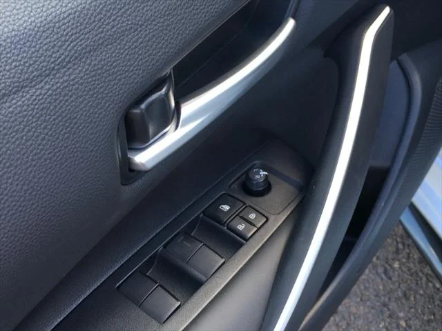 Certified Used 2025 WIND CHILL PEARL Toyota  image 20