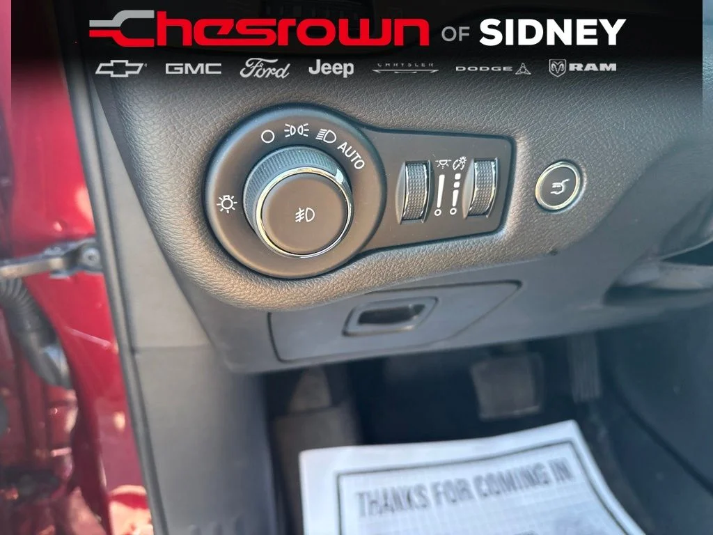 Used 2020 Red Jeep Latitude Plus image 15