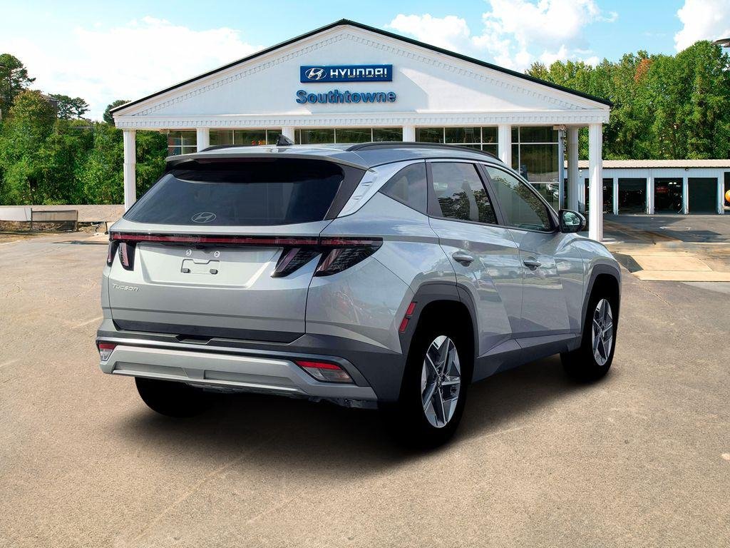 New 2026 Silver Hyundai SEL Premium FWD image 7