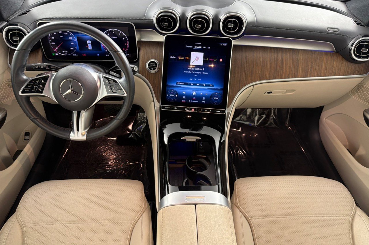 Certified Used 2024 Black Mercedes-Benz GLC 300 image 12