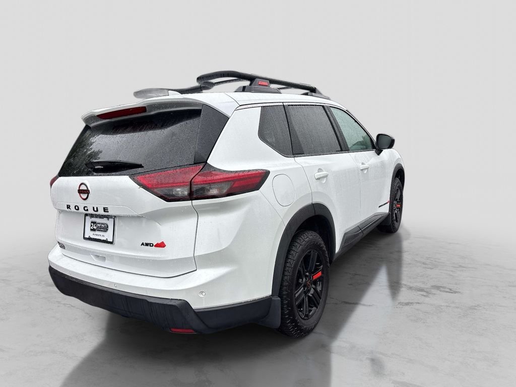Used 2025 White Nissan Rock Creek image 5