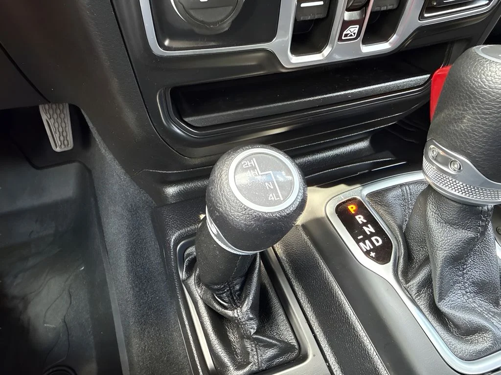 Used 2021 White Jeep Unlimited Sport Altitude image 20