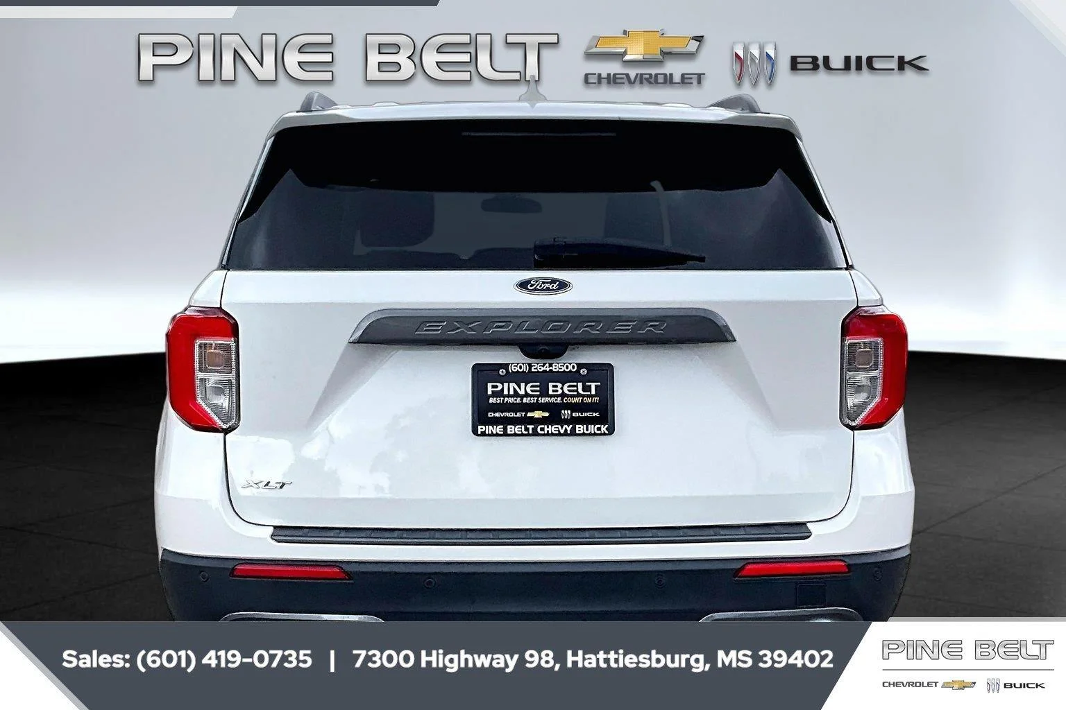 Used 2023 Star White Metallic Tri-Coat Ford XLT image 4