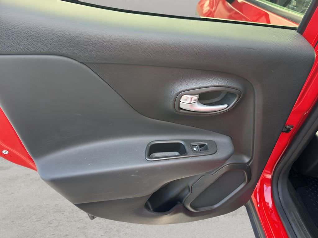 Used 2023 Colorado Red Clearcoat Jeep Trailhawk image 14