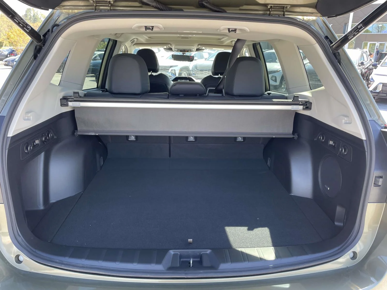 Used 2024 Autumn Green Metallic Subaru Touring image 35