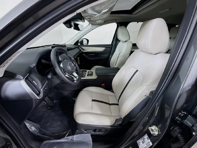Used 2025 Gray Mazda Preferred image 20
