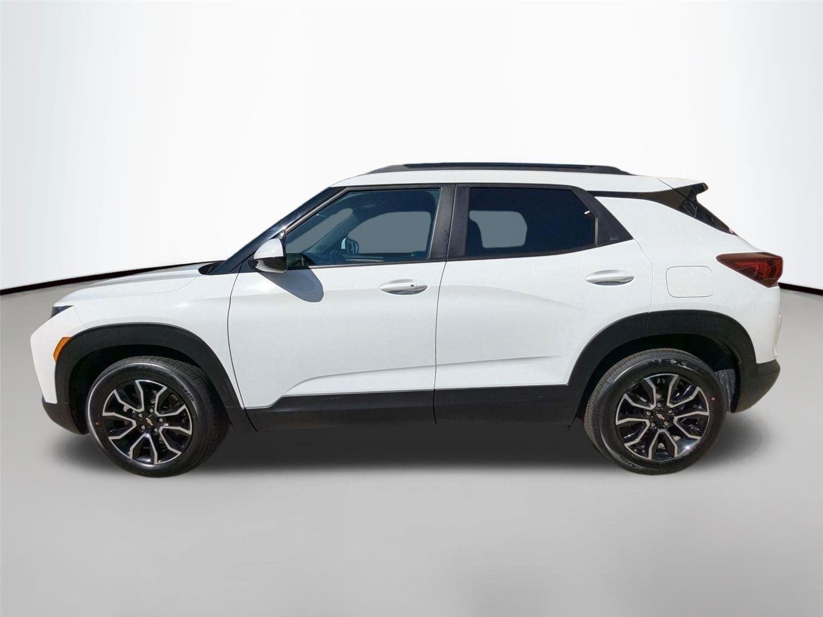 Used 2023 Summit White Chevrolet ACTIV image 8