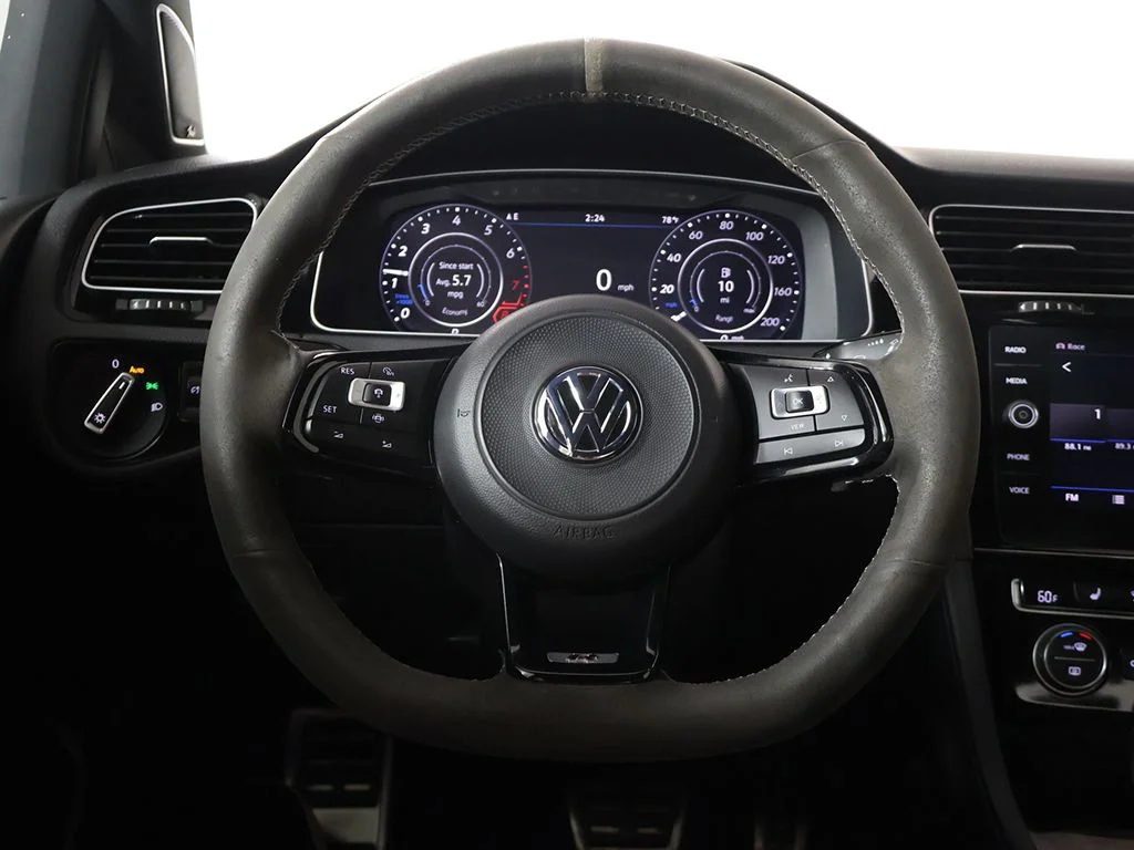 Used 2019 Red Volkswagen DCC & Navigation 4Motion image 36