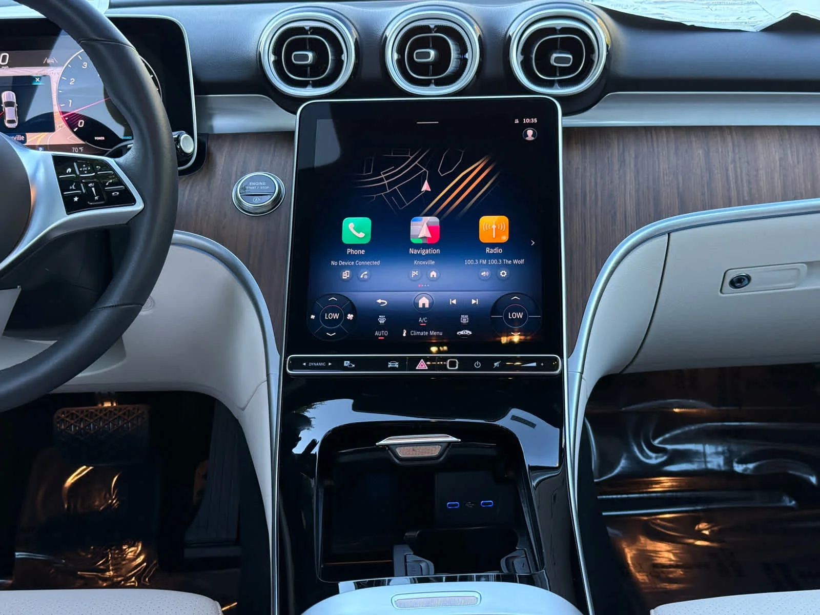 2025 Mercedes-Benz C-Class Sedan C 300 - Photo 13