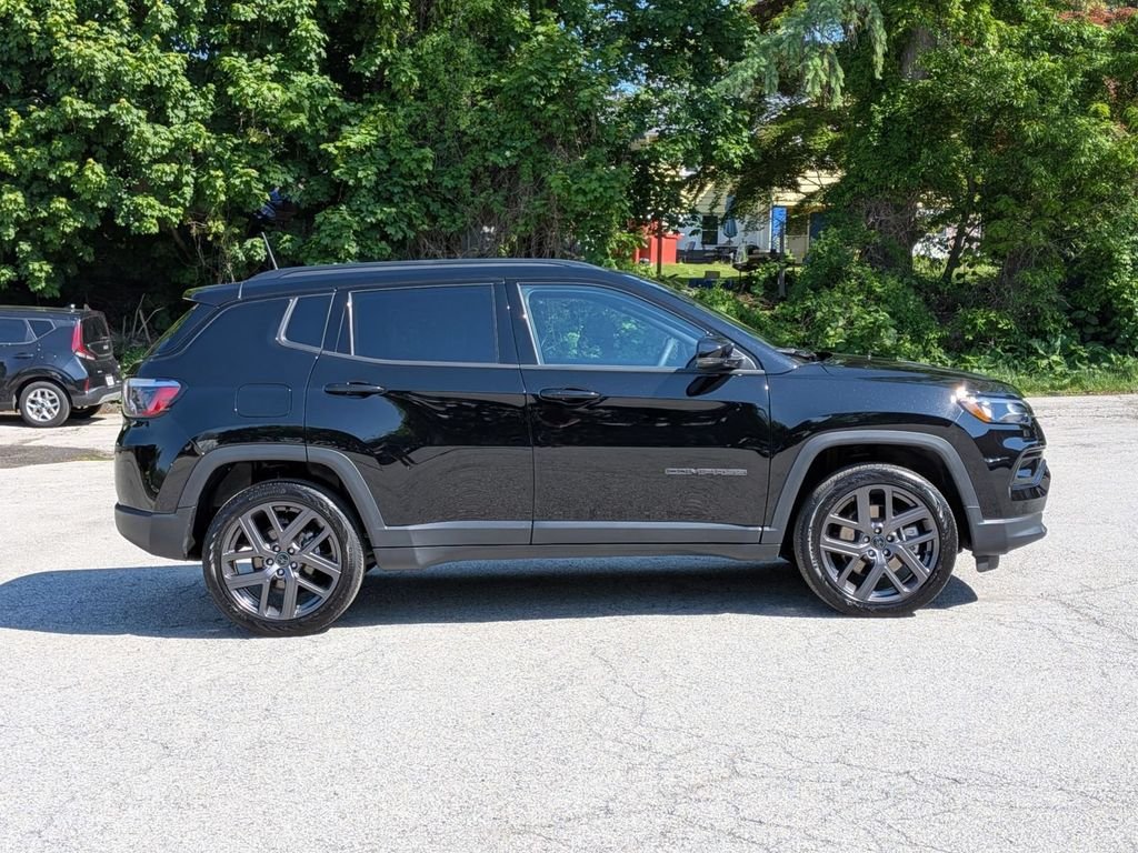 Used 2026 Black Jeep Limited image 2