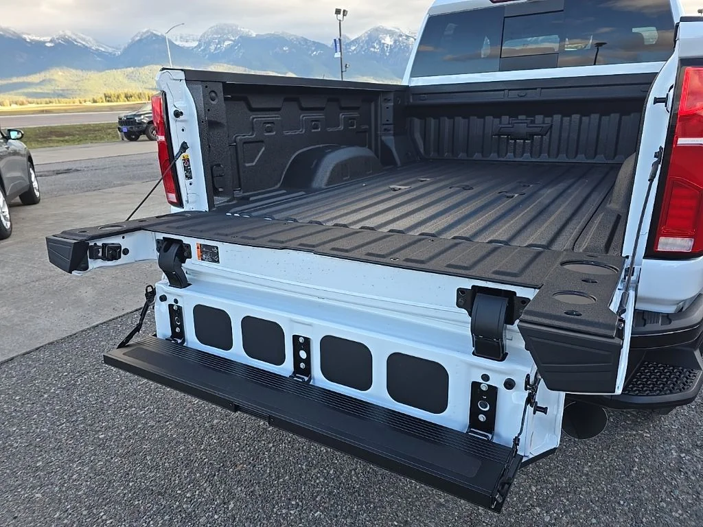 2026 Chevrolet Silverado 3500 HD LTZ - Photo 30