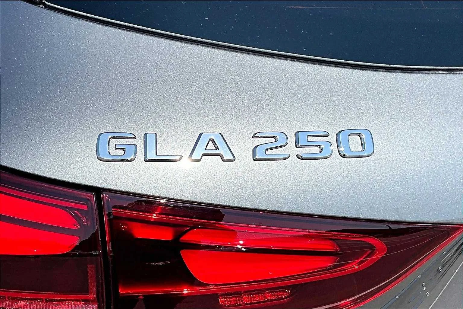 New 2026 Mountain Grey Metallic Mercedes-Benz GLA 250 image 15