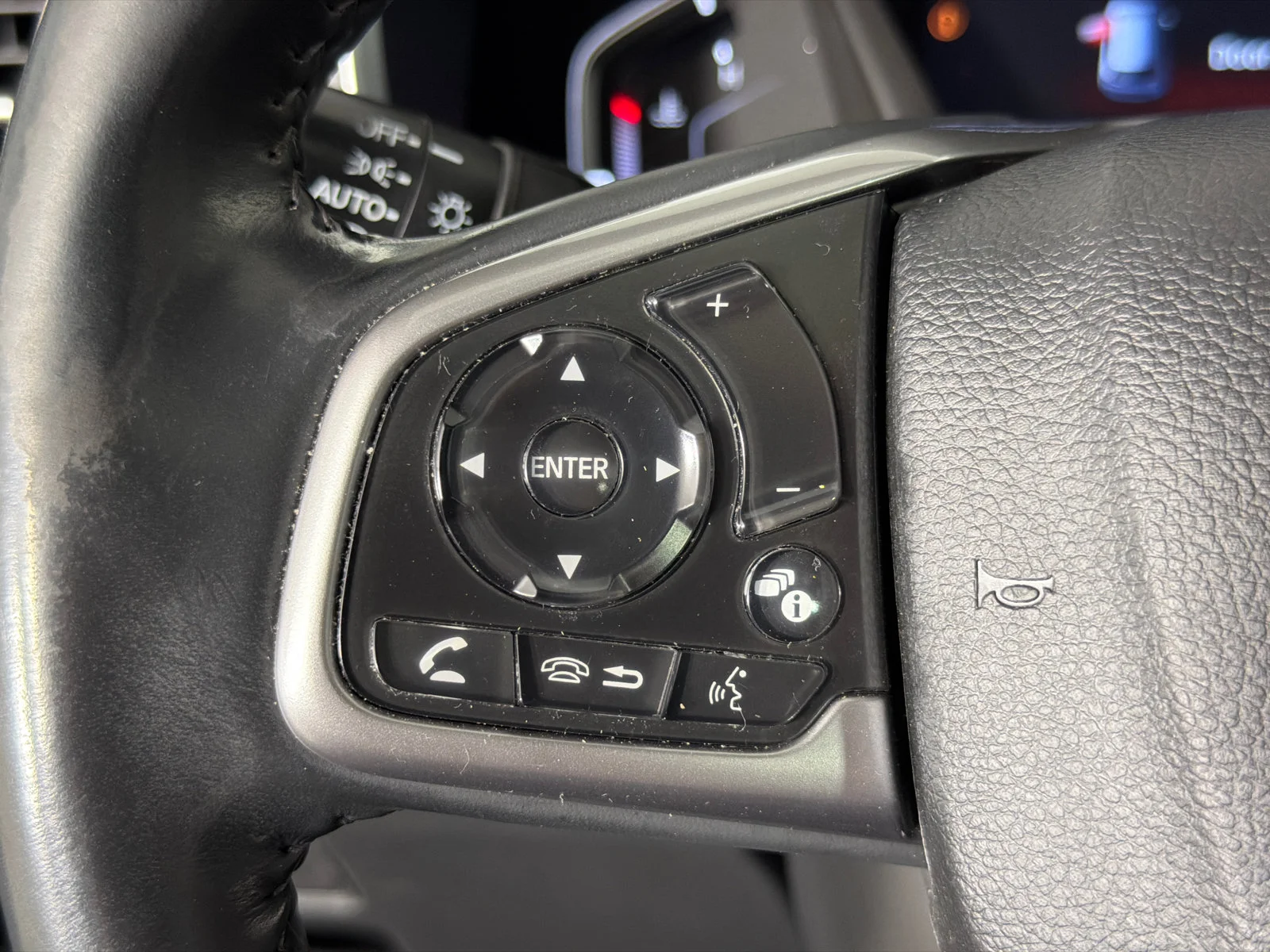 Used 2019 Silver Honda Touring image 27