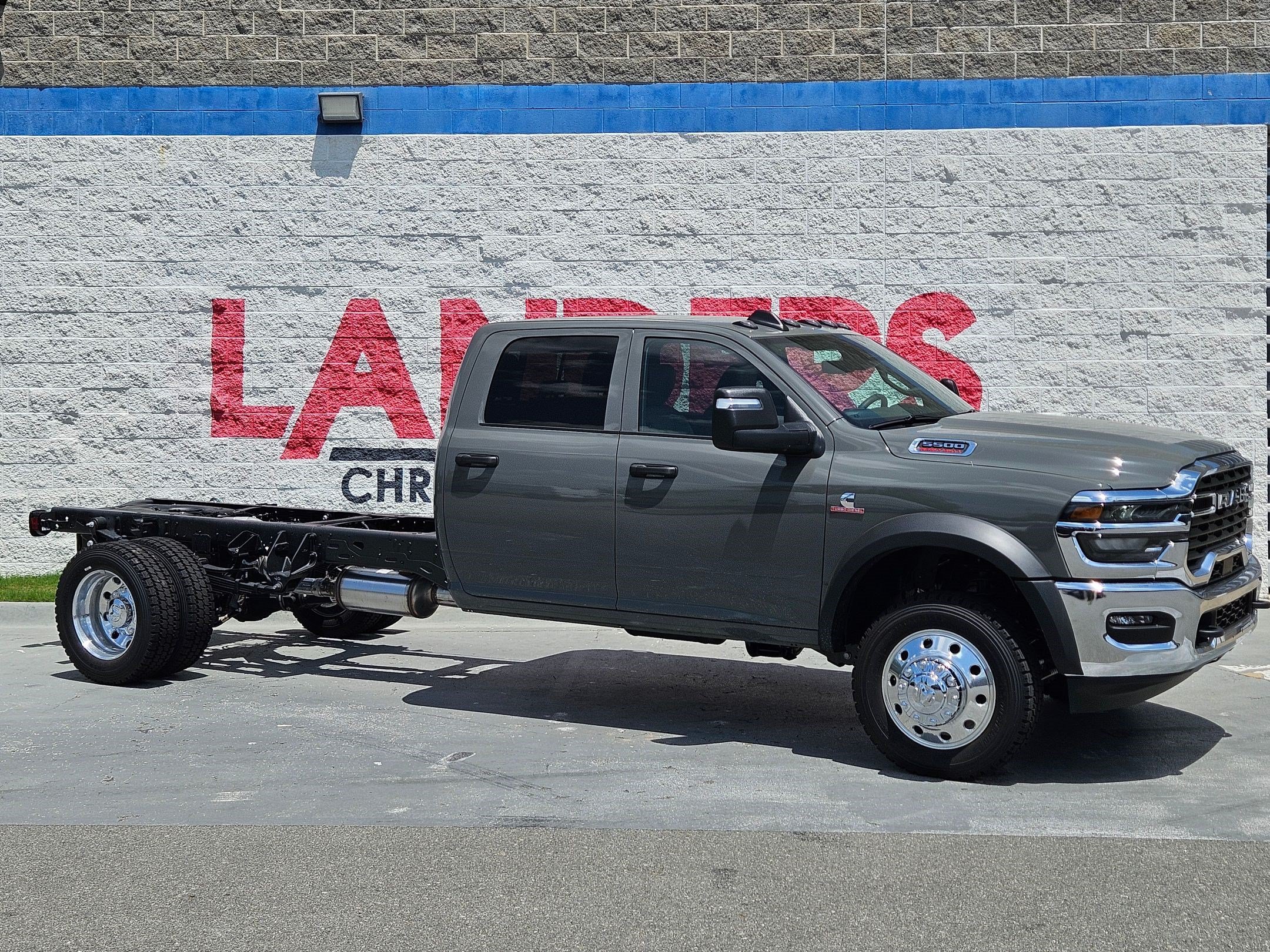 2026 RAM 5500 Big Horn 4X4 Crew Cab DRW 197" WB's photo