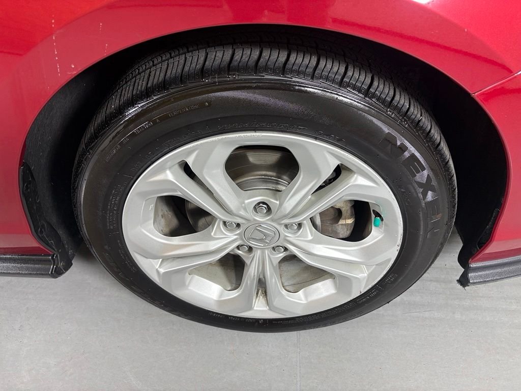 Used 2023 Red Honda LX image 11