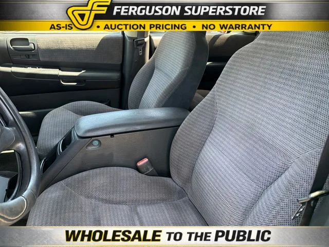 Used 2003  Dodge SLT image 17