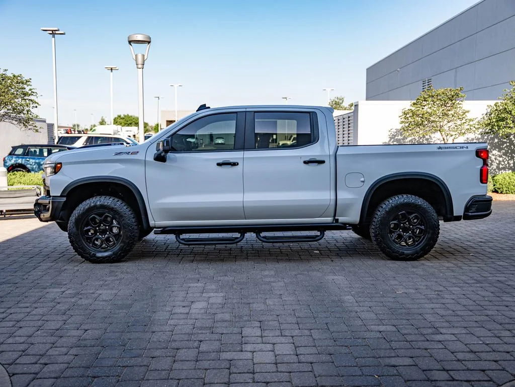 Used 2024 Summit White Chevrolet ZR2 image 8