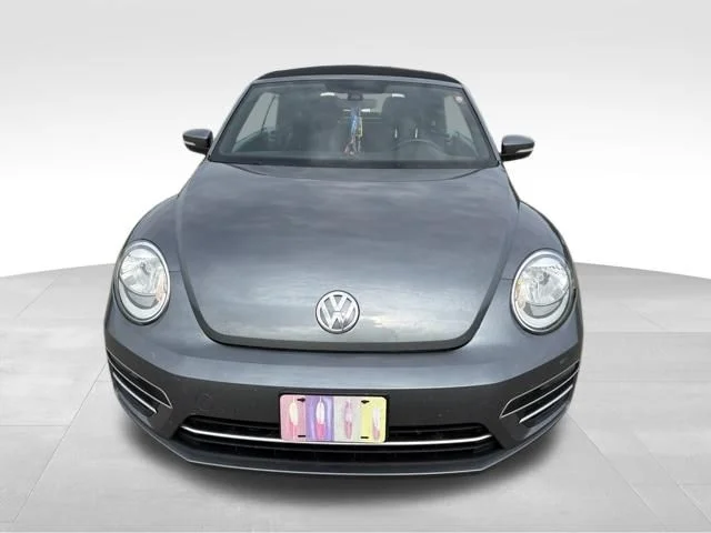 Used 2017 Gray Volkswagen 1.8T S image 8