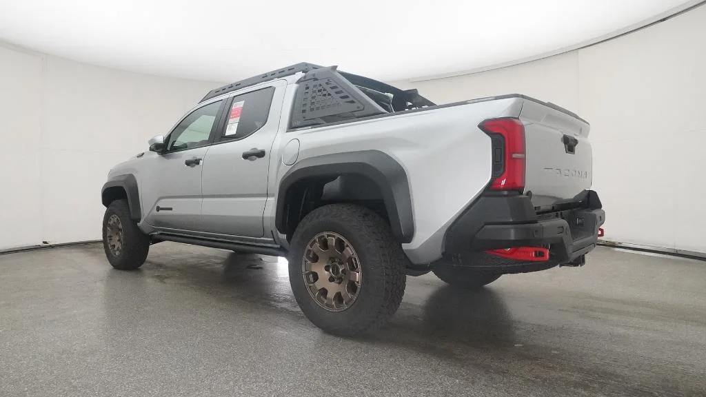2025 Toyota Tacoma Trailhunter - Photo 4