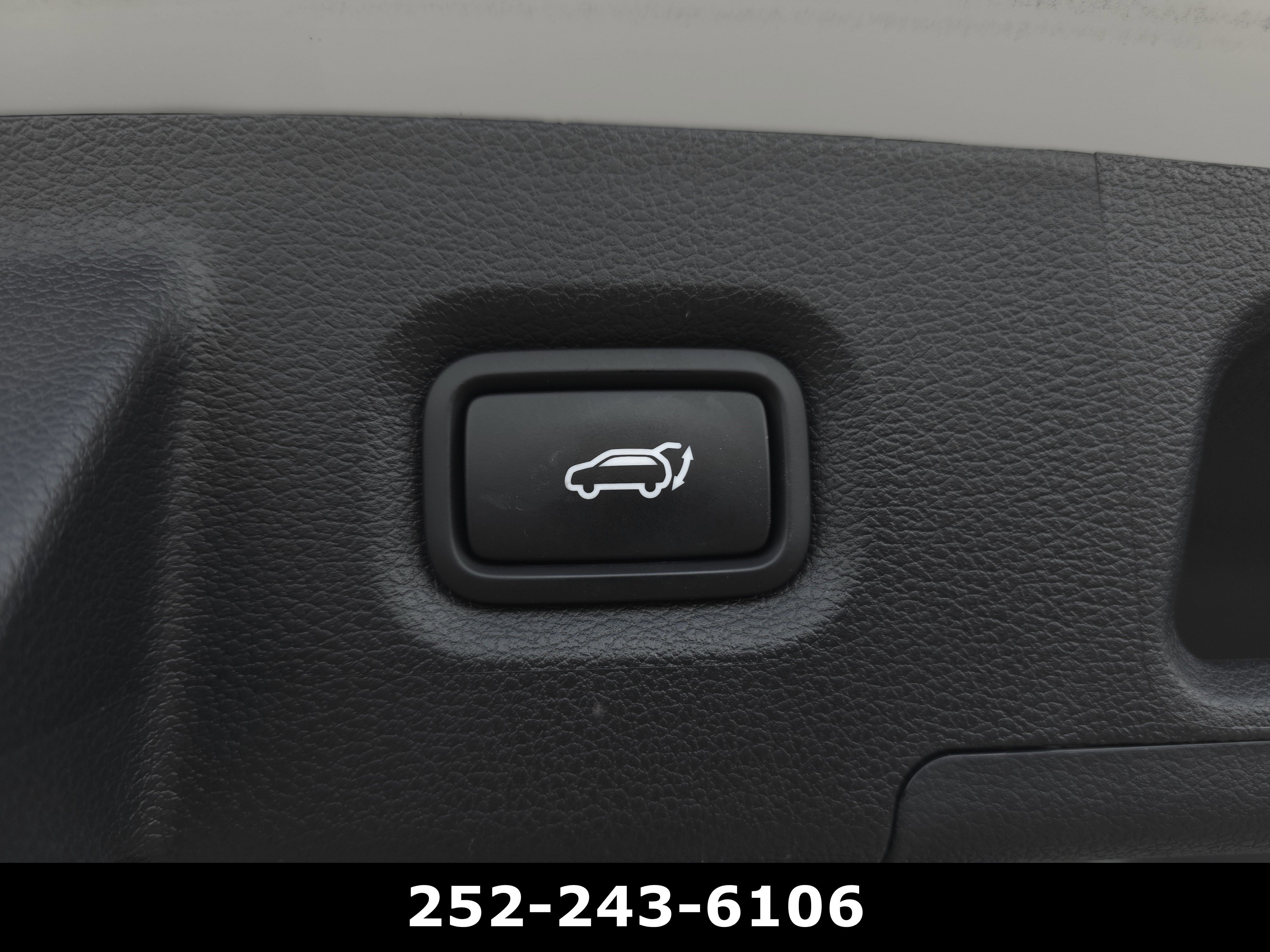 Used 2023 Serenity White Pearl Hyundai SEL image 37