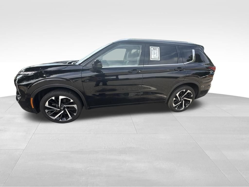 Used 2024 Gray Mitsubishi SEL Platinum Edition image 2