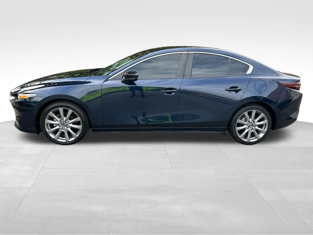 Used 2021 Blue Mazda Preferred image 2