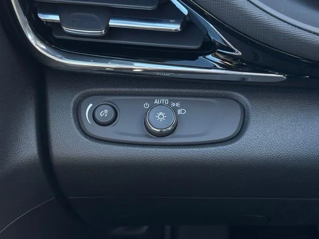 2026 Buick Envista Sport Touring - Photo 21
