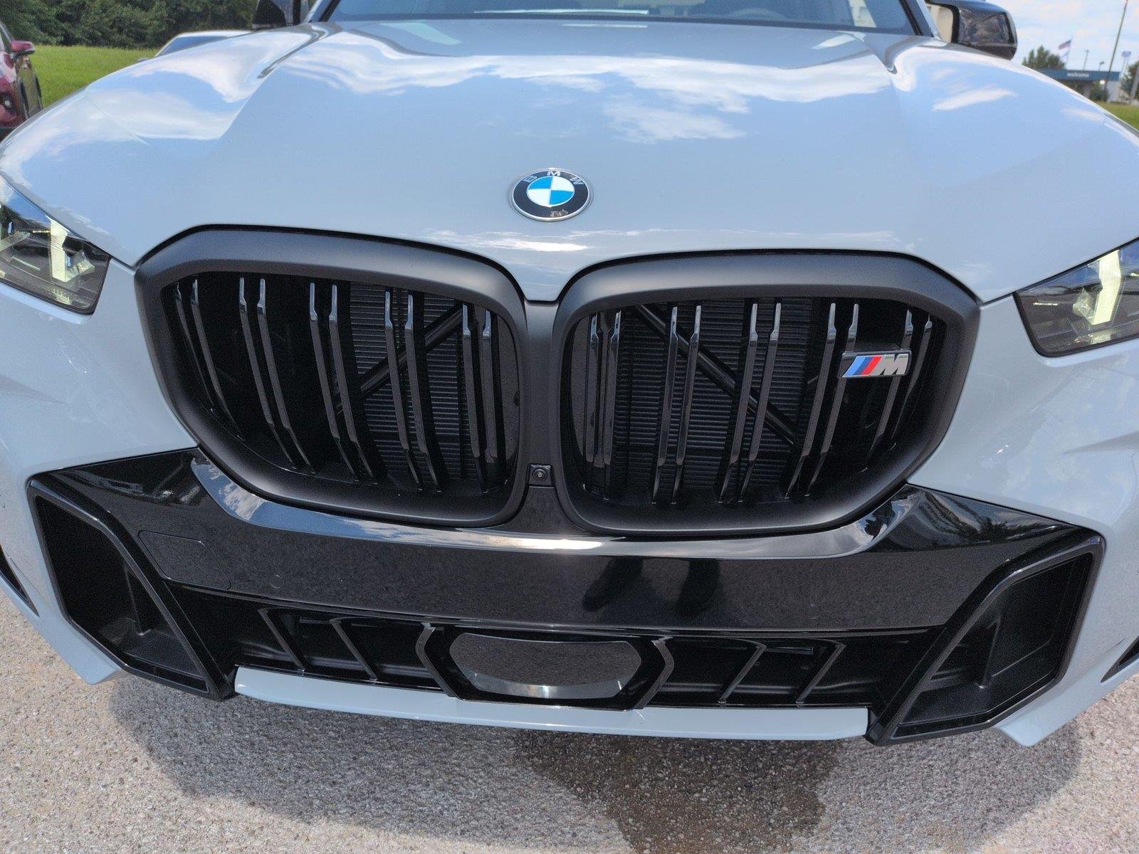 New 2026 Brooklyn Grey Metallic BMW M60i image 14