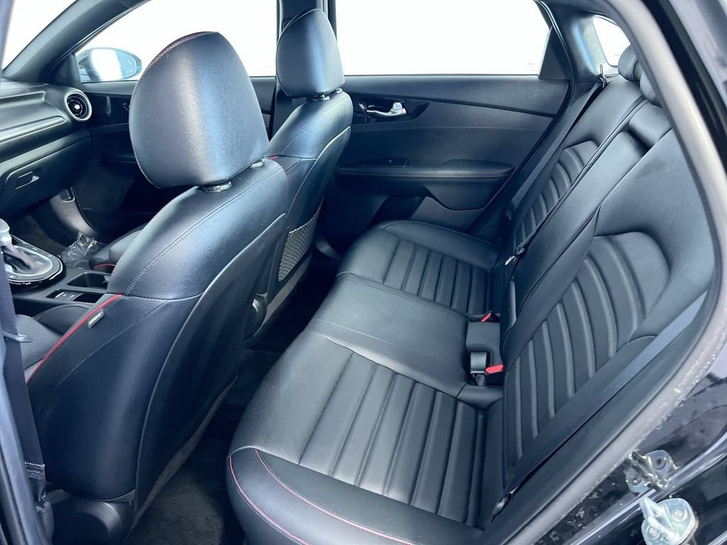 Used 2022 Black Kia GT image 22