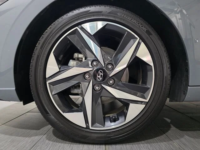 Used 2023 Gray Hyundai Limited image 22