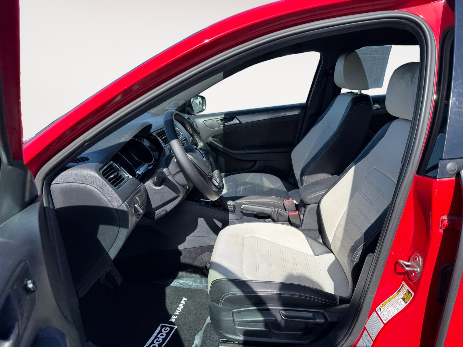 Used 2016 Tornado Red Volkswagen 1.8T Sport image 10