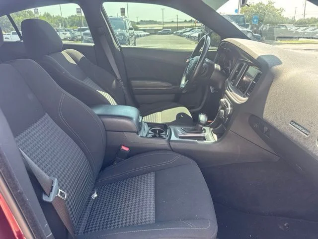 Used 2023 Red Dodge SXT image 24