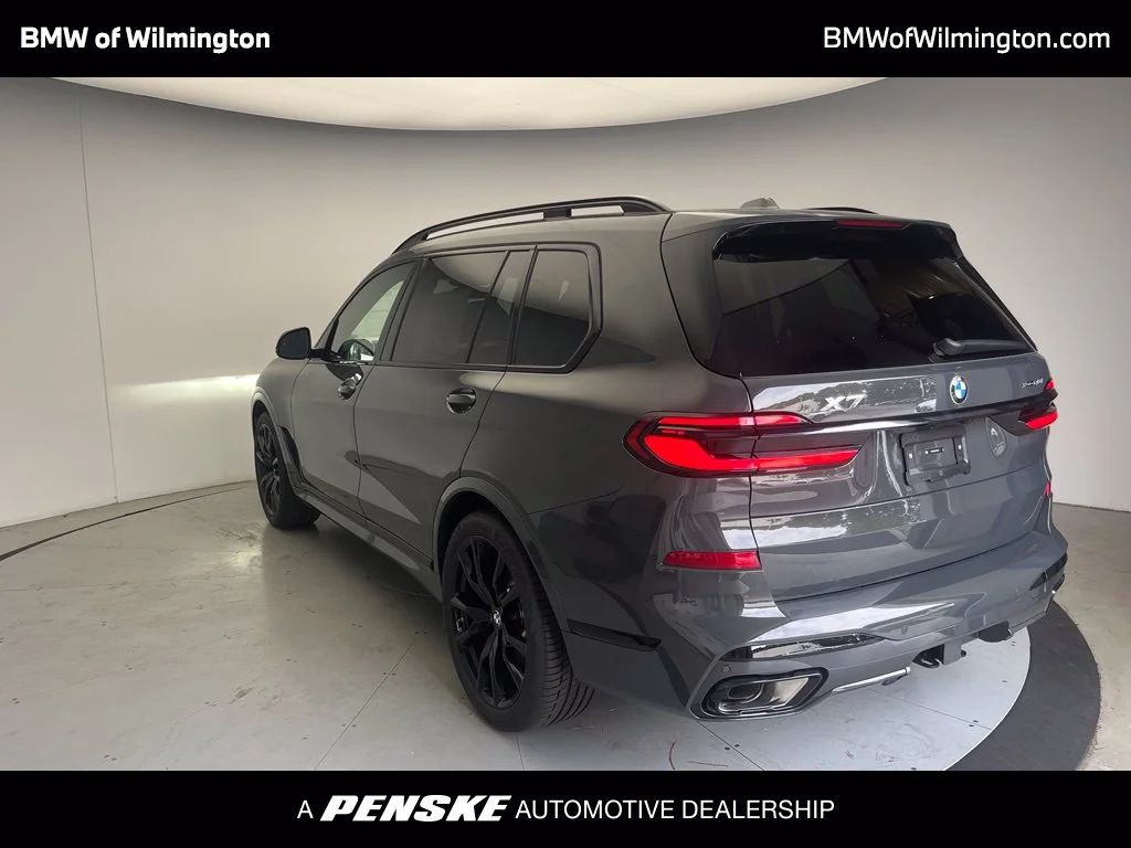 2027 BMW X7