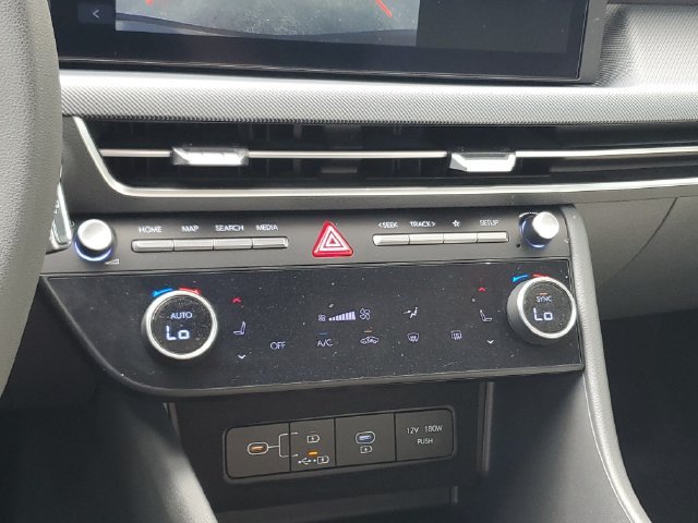 2024 Hyundai Sonata SEL - Photo 18